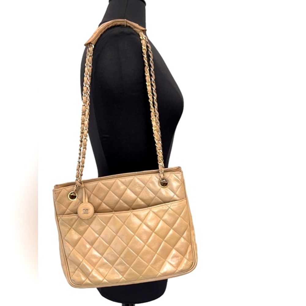 Chanel Vintage 1980s Matelasse Quilted Caviar Lambskin Leather Shoulder Tote Bag